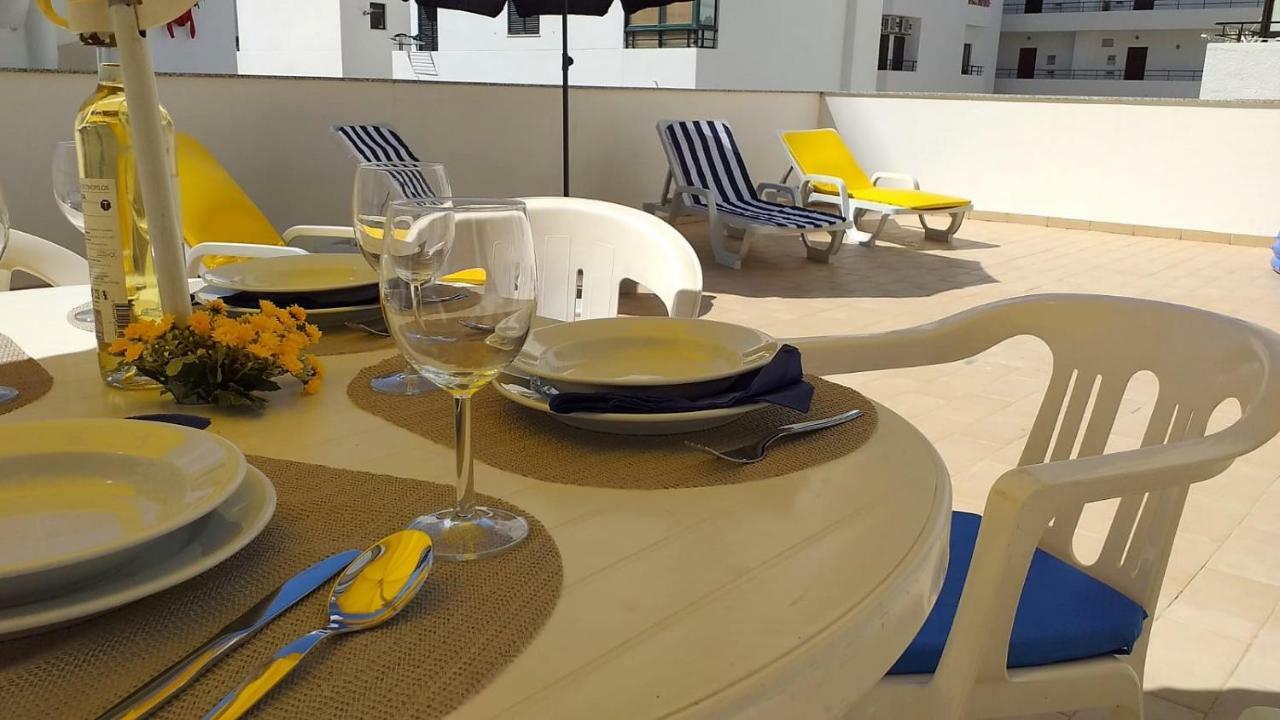 T2 Tahiti - Terraco, Familiar, Garagem, Wifi Apartment Quarteira Exterior photo